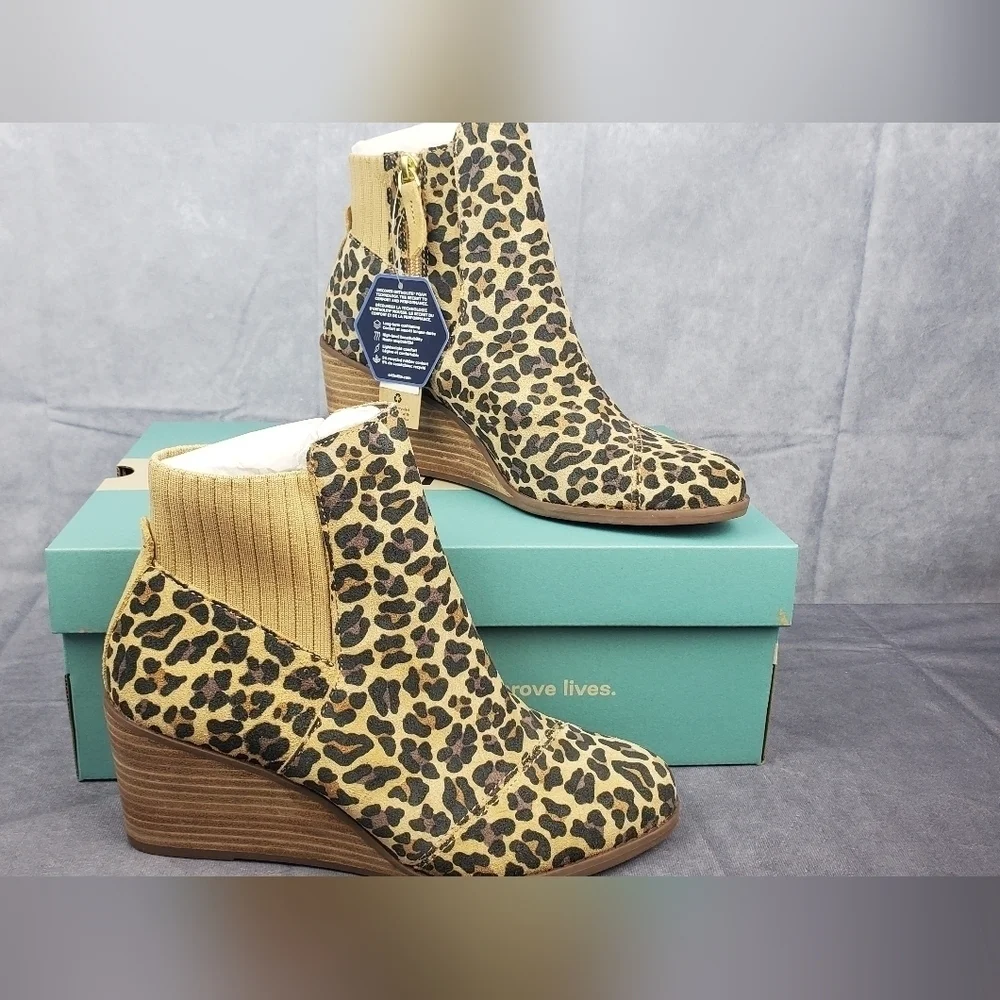 TOMS Sadie Tan Classic Leopard print Suede Women's‎ Wedge heel Boot Size 8
